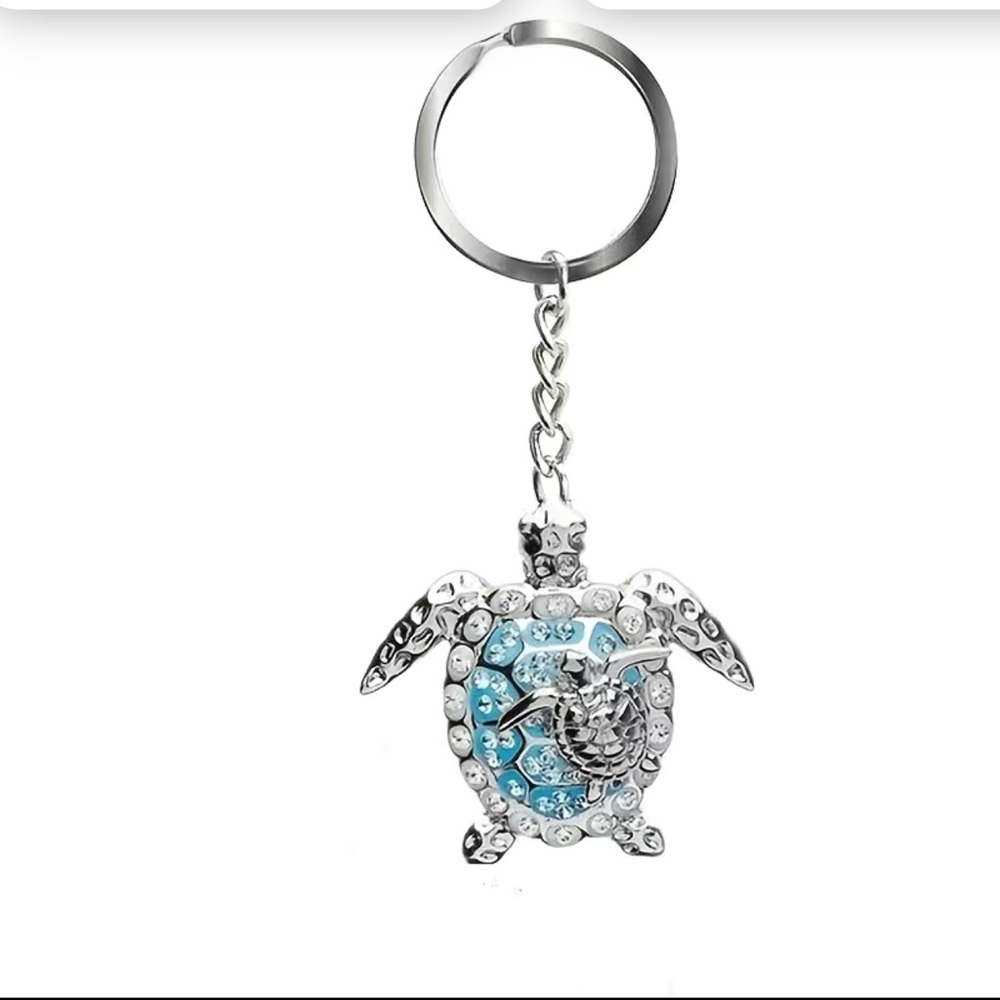 NWT 🏝️🔑 SILVER/BLUE CRYSTAL EMBELLISHED MAMA/BABY SEA TURTLES CHARM KEY CHAIN - Picture 2 of 5